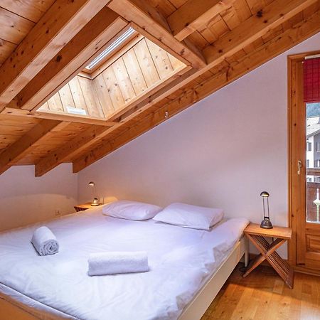 Apartment Capucin - A 3 Bedroom Chamonix Mountain Loft Luaran gambar
