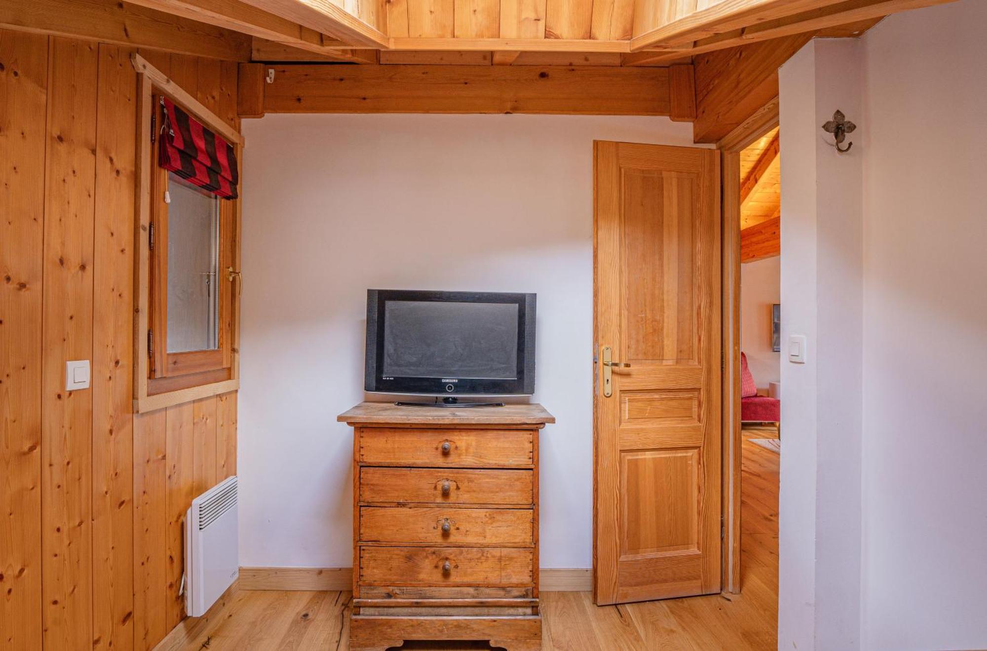 Apartment Capucin - A 3 Bedroom Chamonix Mountain Loft Luaran gambar