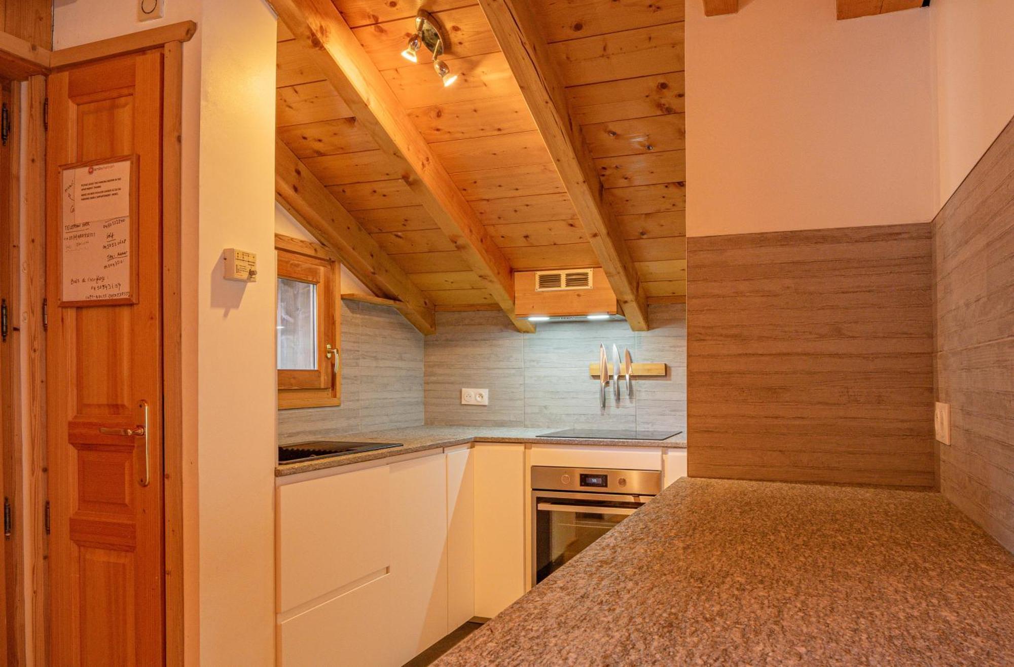 Apartment Capucin - A 3 Bedroom Chamonix Mountain Loft Luaran gambar