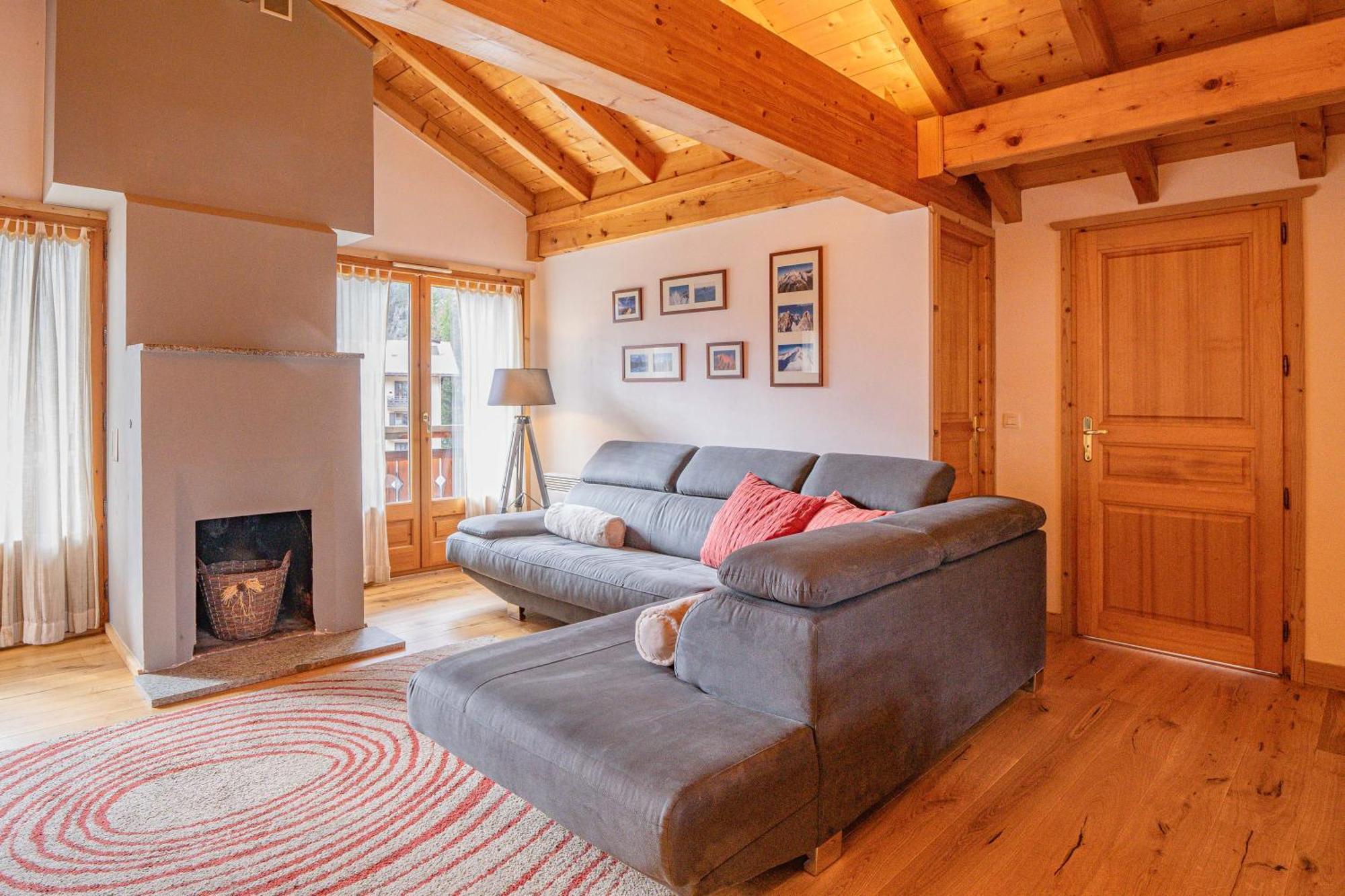 Apartment Capucin - A 3 Bedroom Chamonix Mountain Loft Luaran gambar