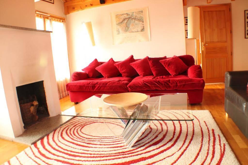 Apartment Capucin - A 3 Bedroom Chamonix Mountain Loft Luaran gambar