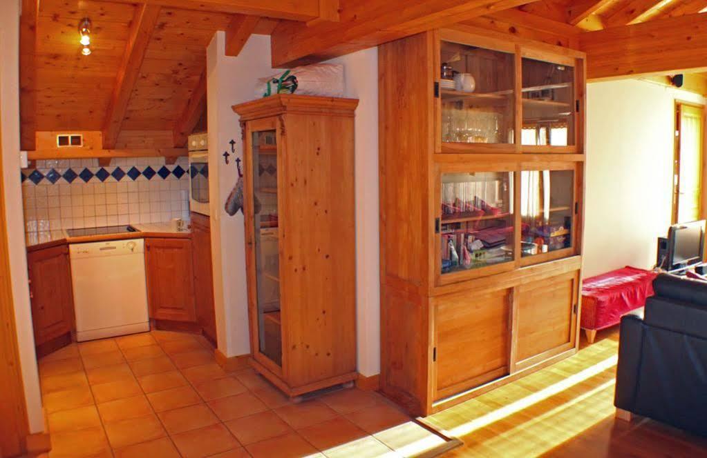Apartment Capucin - A 3 Bedroom Chamonix Mountain Loft Luaran gambar
