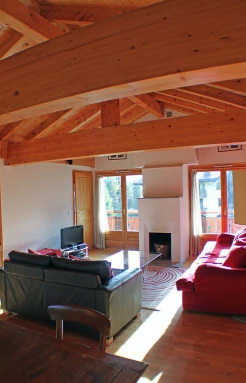 Apartment Capucin - A 3 Bedroom Chamonix Mountain Loft Luaran gambar